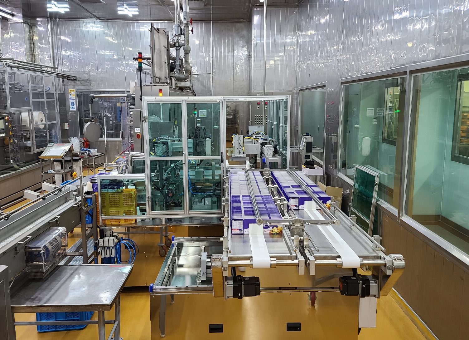 식품 포장 자동화 라인 전경